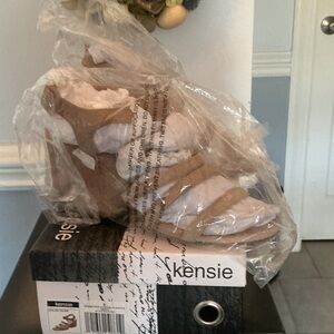 Kensie Beige Strappy Block Heel Sandals